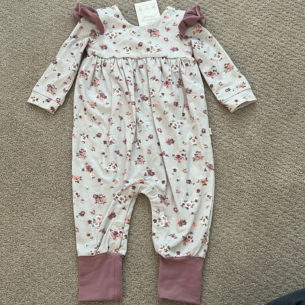 NWT Charming Mary floral romper